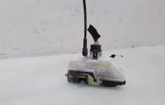 Citroen C2 Front door lock 