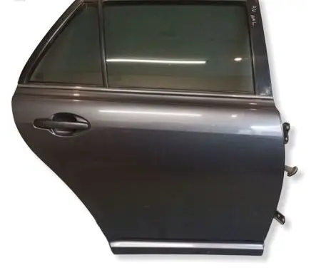 Toyota Avensis T250 Rear door 43R006723