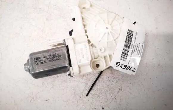 Audi A7 S7 4G Front door window regulator motor 8K0959802B