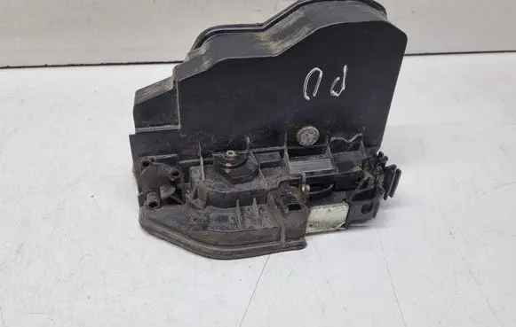 BMW 5 F10 F11 Front door lock 7229458