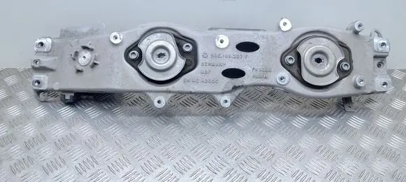 Engine mount bracket