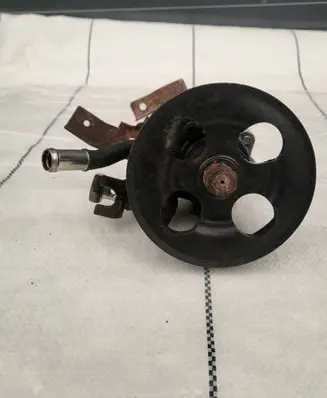 Nissan Navara D40 Power steering pump 5x20a