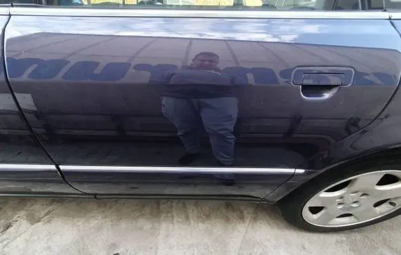 Audi A8 S8 D2 4D Rear door