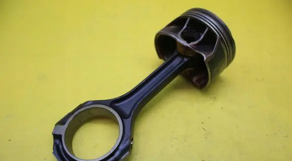 Mercedes-Benz GLE (W166 - C292) Piston with connecting rod