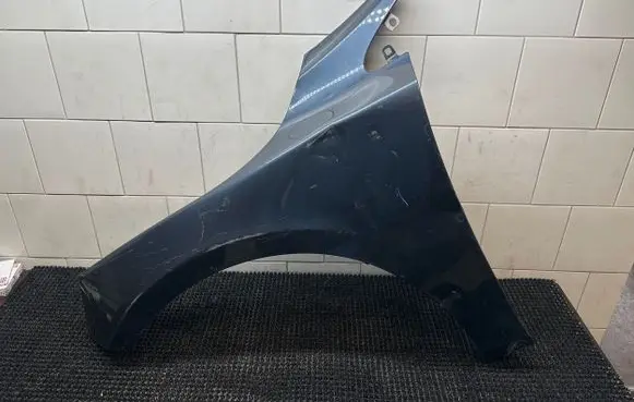 Volvo V40 Fender 31301261