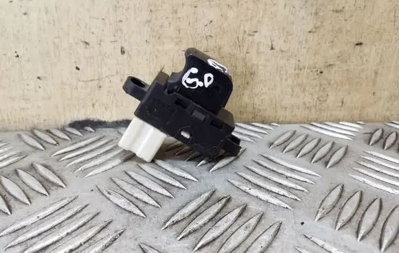 Subaru Outback Electric window control switch