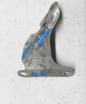 Audi Q7 4L Fender mounting bracket 4L0821135Q74L