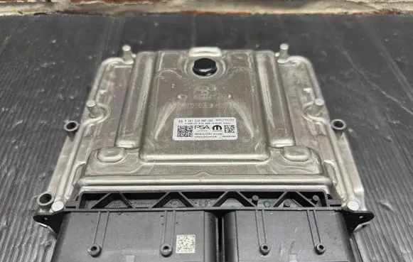 Opel Mokka X Engine control unit/module ECU 9858323580 0261S10802