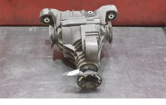 Volkswagen Touareg I Rear differential 4460310018