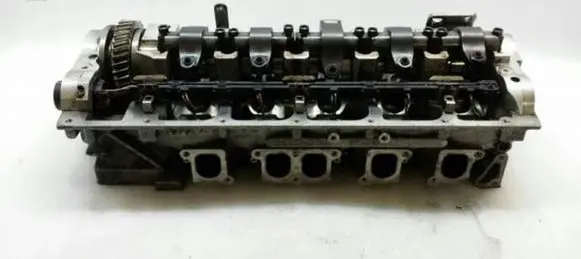 Volkswagen Touareg I Engine head 07Z103374D