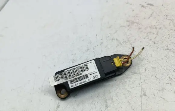 Mercedes-Benz C W203 Airbag deployment crash/impact sensor 0018204426