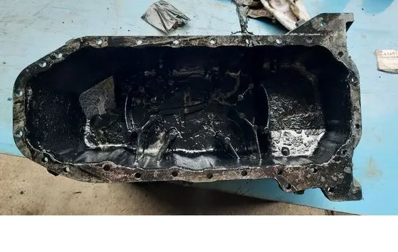 Volvo V70 Oil sump