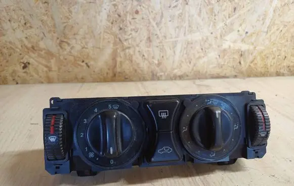 Mercedes-Benz E W210 Climate control unit 2108300185