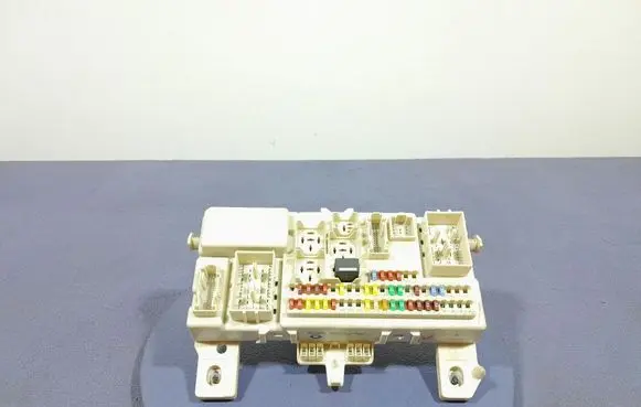 Mazda 3 I Fuse box set BS3E66730D