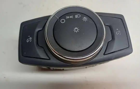 Ford Fusion II Light switch DG9T13D061CCW 15159101 13617862