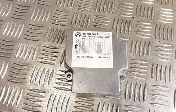 Skoda Fabia Mk2 (5J) Airbag control unit/module 1C0909605 5WK43131