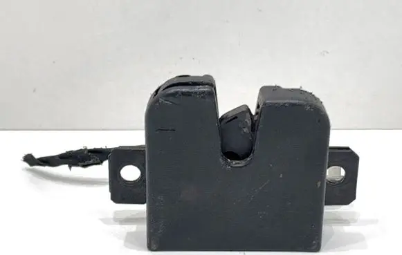 Volkswagen Transporter - Caravelle T5 Tailgate exterior lock 7E5827505A