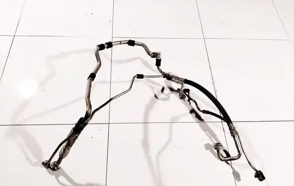 Volkswagen Jetta V Air conditioning (A/C) pipe/hose