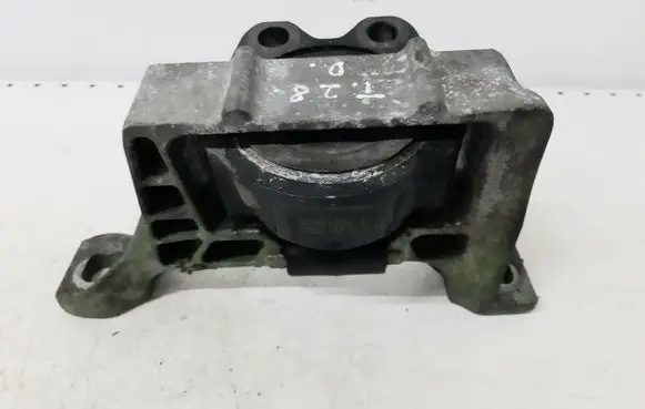 Volvo V50 Engine mount bracket 3M516F012BG