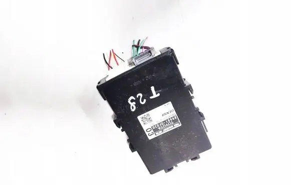 Toyota Avensis T270 Other control units/modules 896810F030