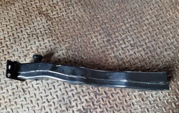 Nissan Qashqai Other front suspension part 11054EA0A