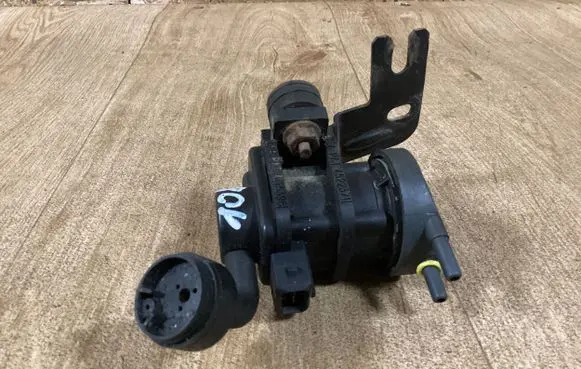 Opel Zafira A Turbo solenoid valve 09128022