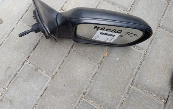 Mazda 323 F Front door electric wing mirror