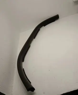 BMW 7 G11 G12 Engine compartment rubber 7347394
