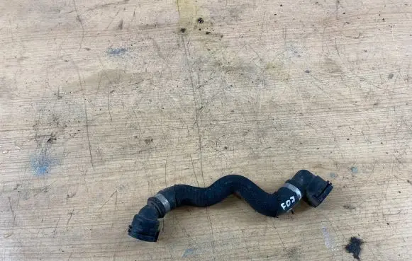 BMW 5 F10 F11 Engine coolant pipe/hose 8377671
