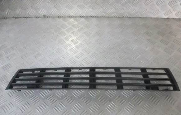 Audi A4 S4 B5 8D Front bumper lower grill