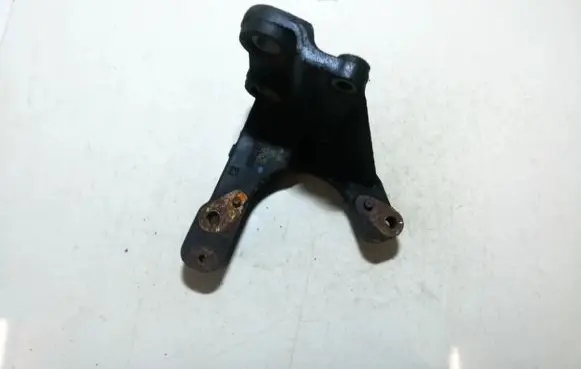 Dodge Journey Engine mounting bracket 05157015ac