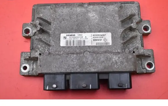 Renault Clio III Engine control unit/module ECU 8200522357