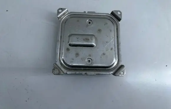 Renault Clio V LED ballast control module 260556623R A2C90665803