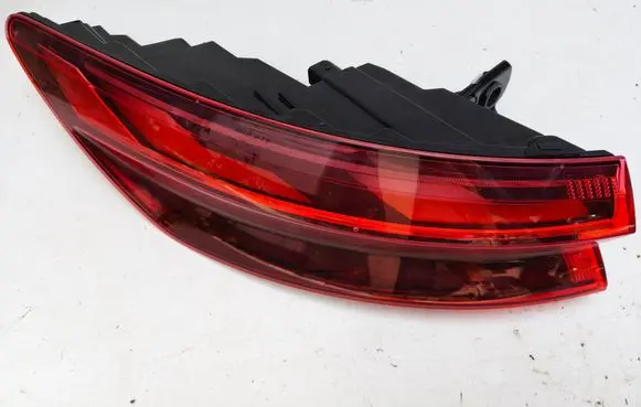 Audi Q5 SQ5 FY Rear/tail lights 89D945091 L394812