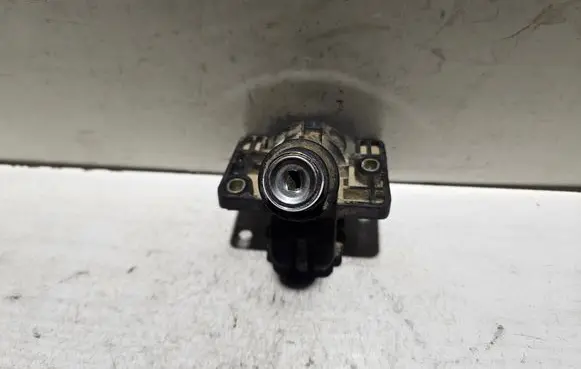 Mercedes-Benz 190 W201 Tailgate/trunk/boot lock/catch/latch