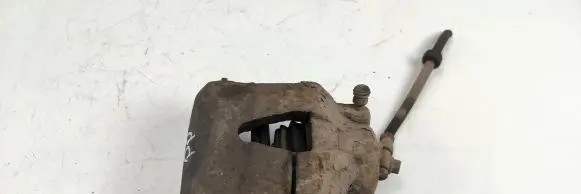 Volkswagen Golf IV Front brake caliper