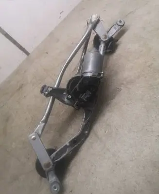 Toyota Auris E180 Front wiper linkage and motor 8511002340
