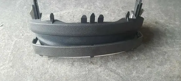 Peugeot 308 Steering wheel column trim
