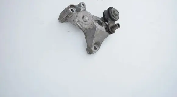 Audi A6 S6 C4 4A Gearbox mounting bracket 4A0399114