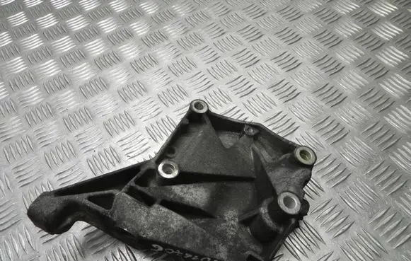 Alfa Romeo Giulietta Engine mounting bracket 55225455 VD16706