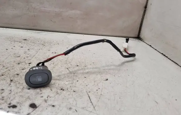 KIA Carens II Fuel tank opening switch 935901D000