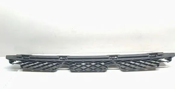 Volkswagen PASSAT CC Front bumper mounting bracket 3C8807863D