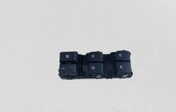 Hyundai Kona I Electric window control switch 3K54921200