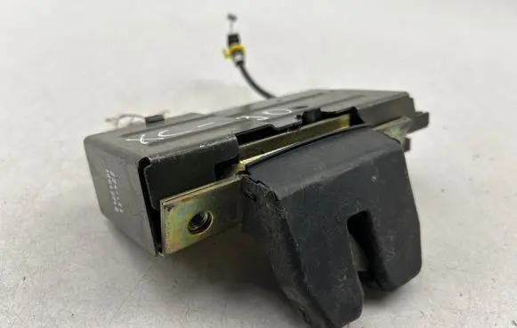 Volvo XC90 Tailgate/trunk/boot lock/catch/latch