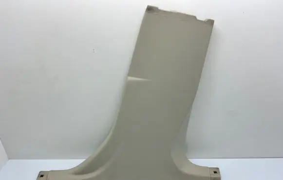 Volvo V40 (B) pillar trim (bottom) 31102352