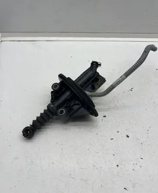Renault Megane IV Clutch slave cylinder 306105606R 050250619