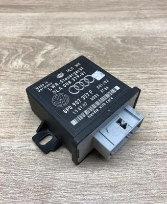 Audi A3 S3 8P Light module LCM 8P0907357F 5LA008379