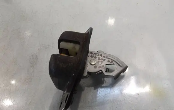 Nissan NV200 Rear door lock