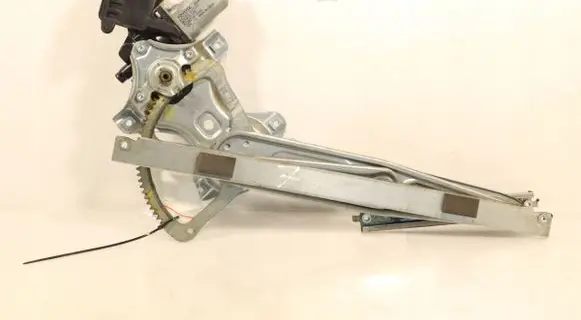 Toyota Auris 150 Front window lifting mechanism without motor 8570202020