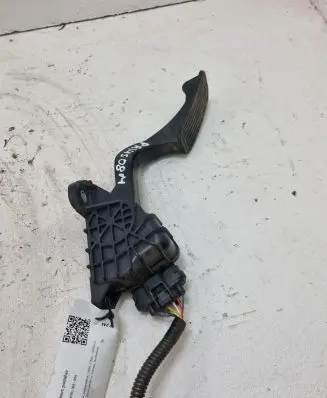 Toyota Prius (XW20) Accelerator throttle pedal 7812047050